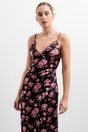 VESTIDO DE IMPRESSÃO FLORAL