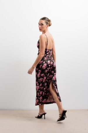 VESTIDO DE IMPRESSÃO FLORAL